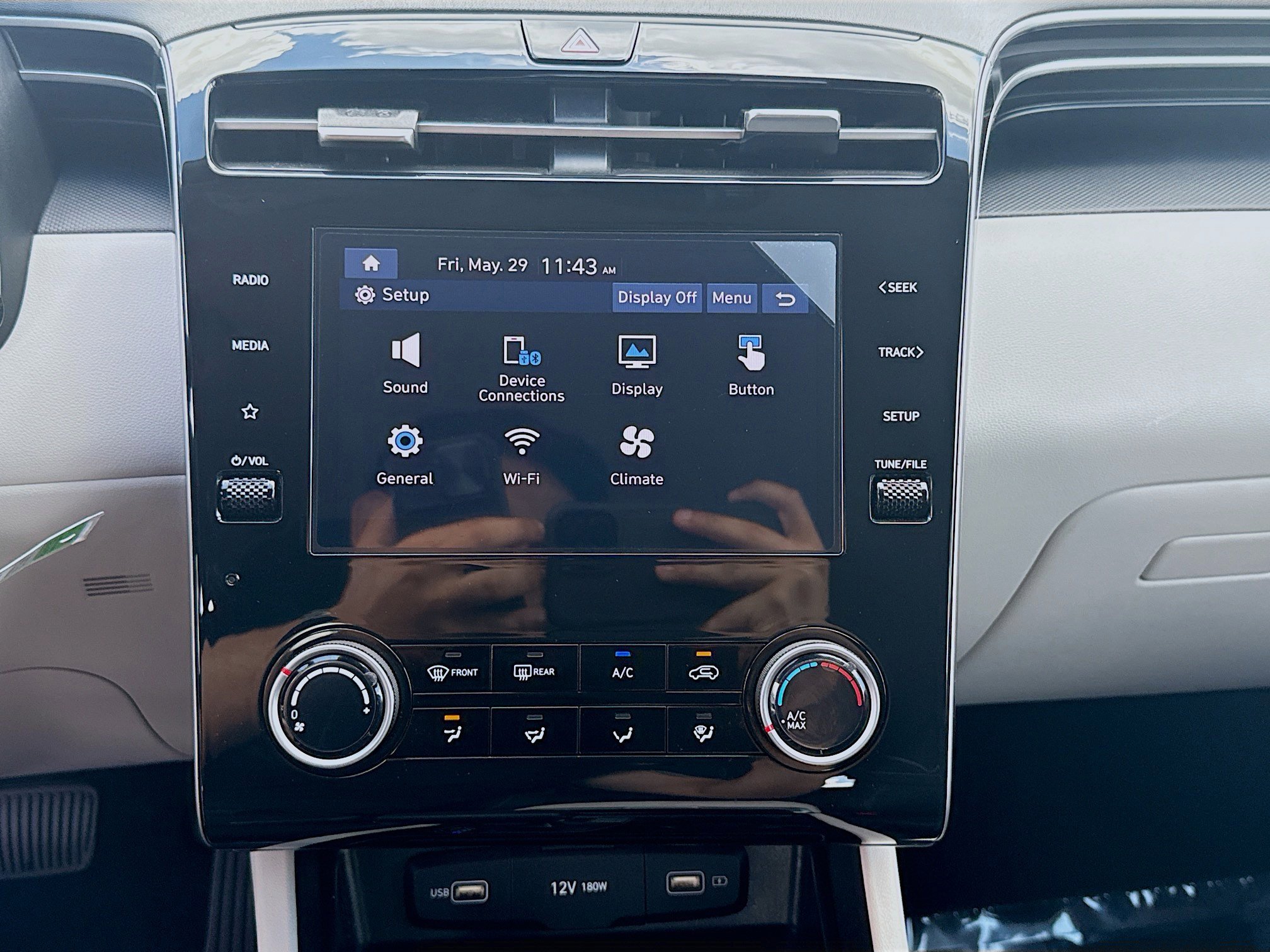 2024 Hyundai Tucson SE - Photo 10