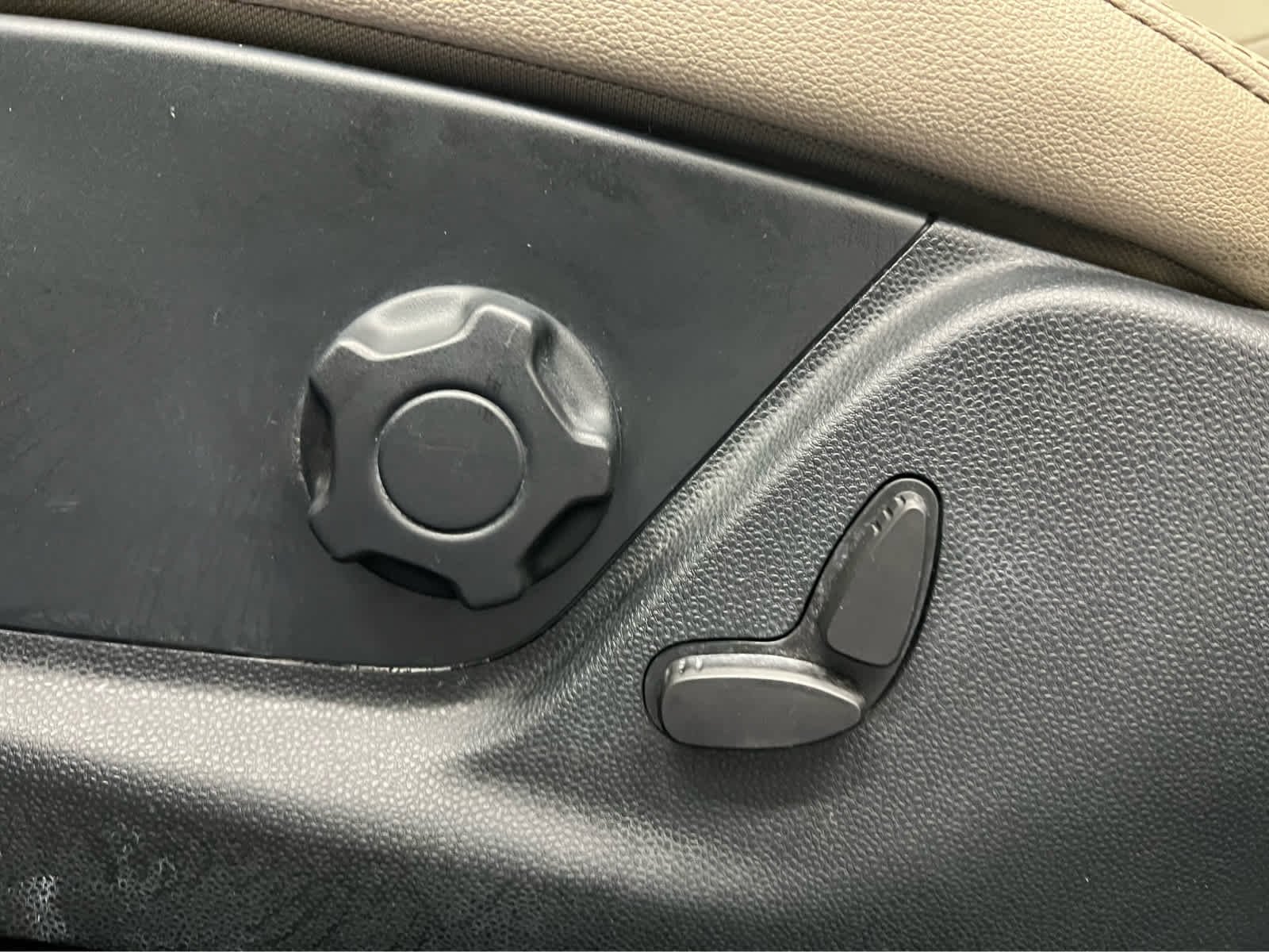Used 2021 Shadow Black Ford Titanium image 17