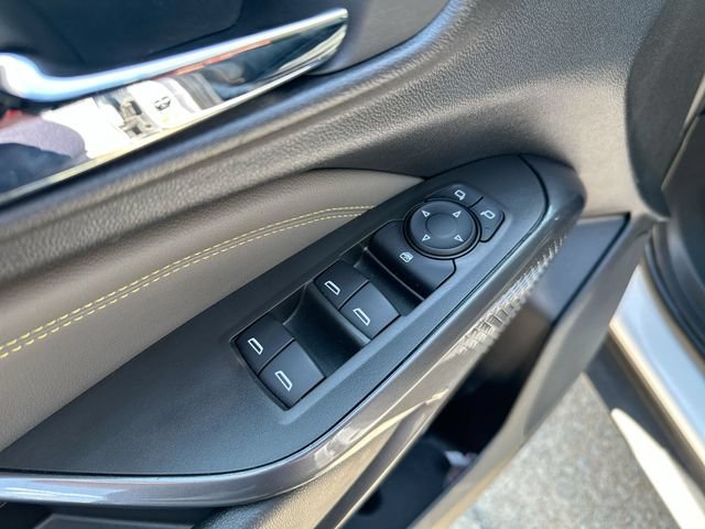 Used 2024 Summit White Chevrolet ACTIV image 25