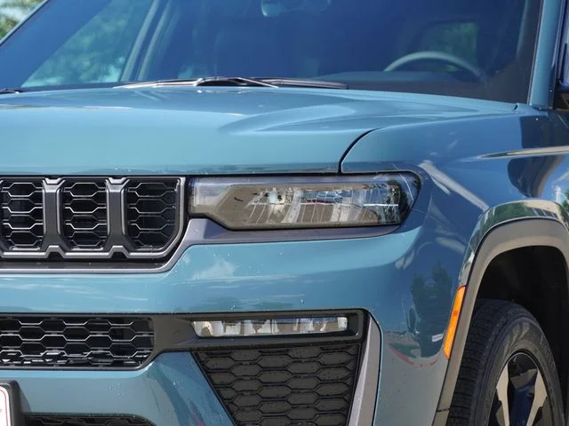 New 2026 Steel Blue Exterior Paint Jeep Limited image 4