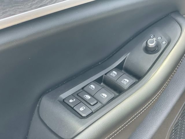 Used 2024 Black Jeep Limited image 17