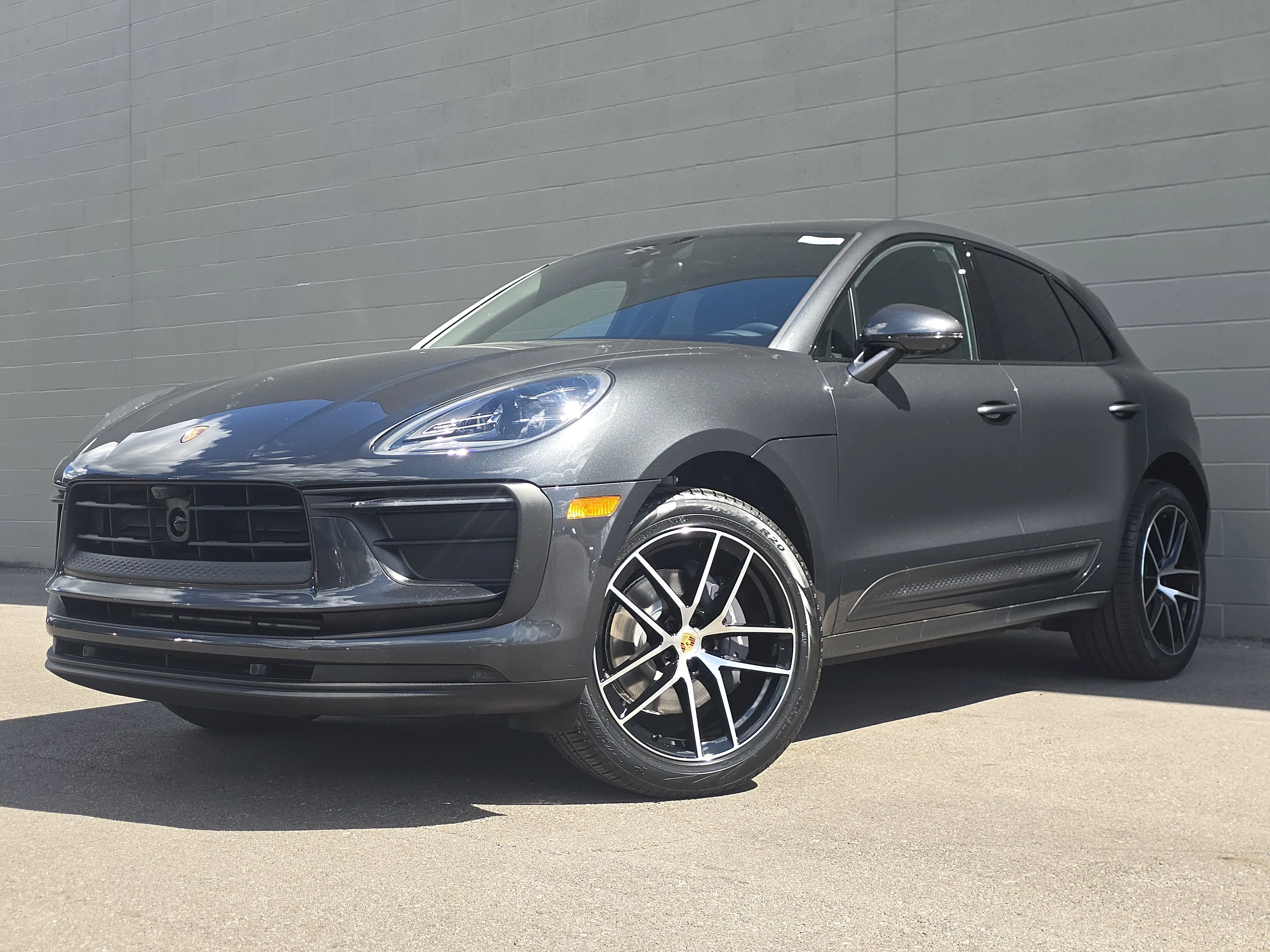 2026 Porsche Macan Base