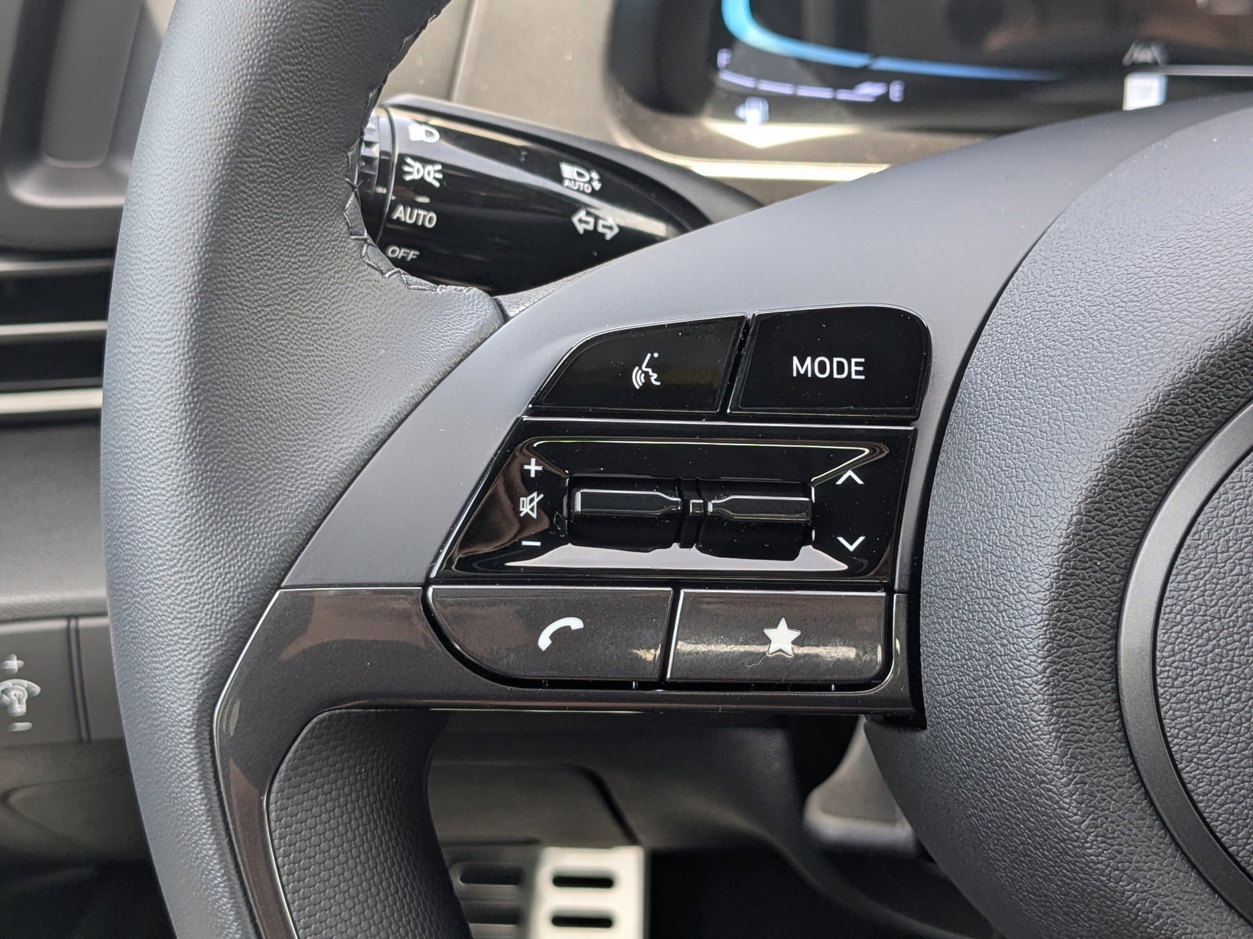 New 2026 Amazon Gray Hyundai SEL Sport Premium image 29