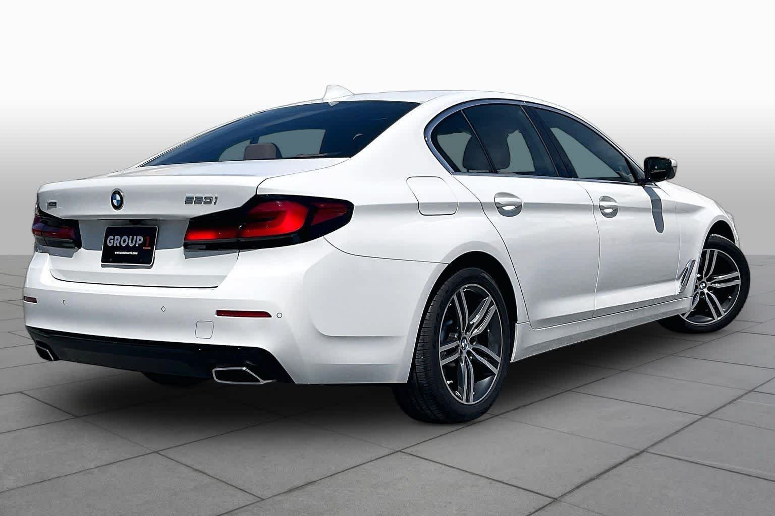 Used 2023 Alpine White BMW 530i xDrive image 12