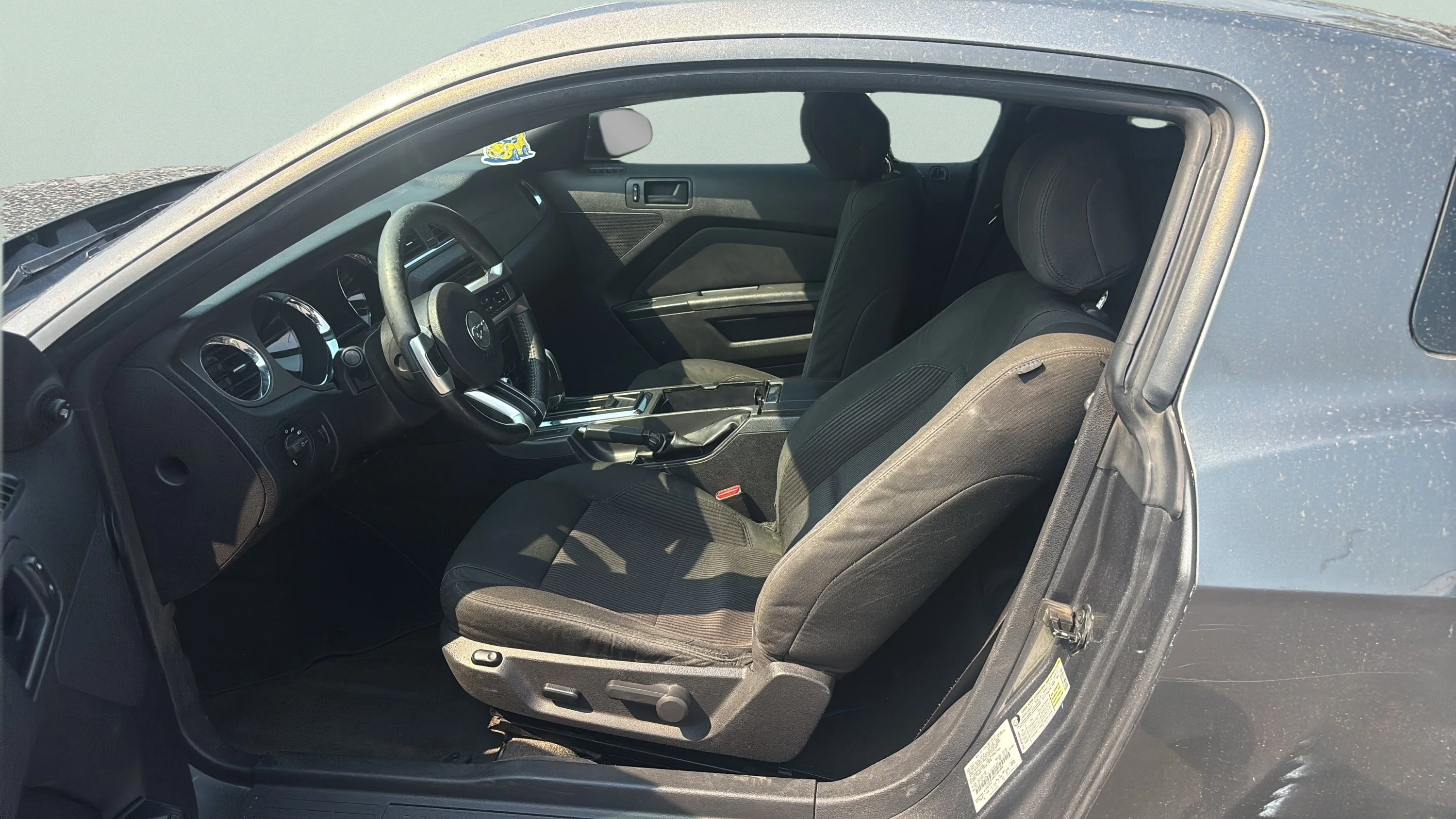 Used 2014 Black Ford V6 image 11