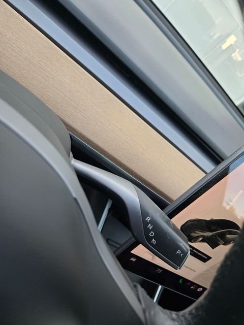 Used 2020 Blue Tesla Long Range image 15