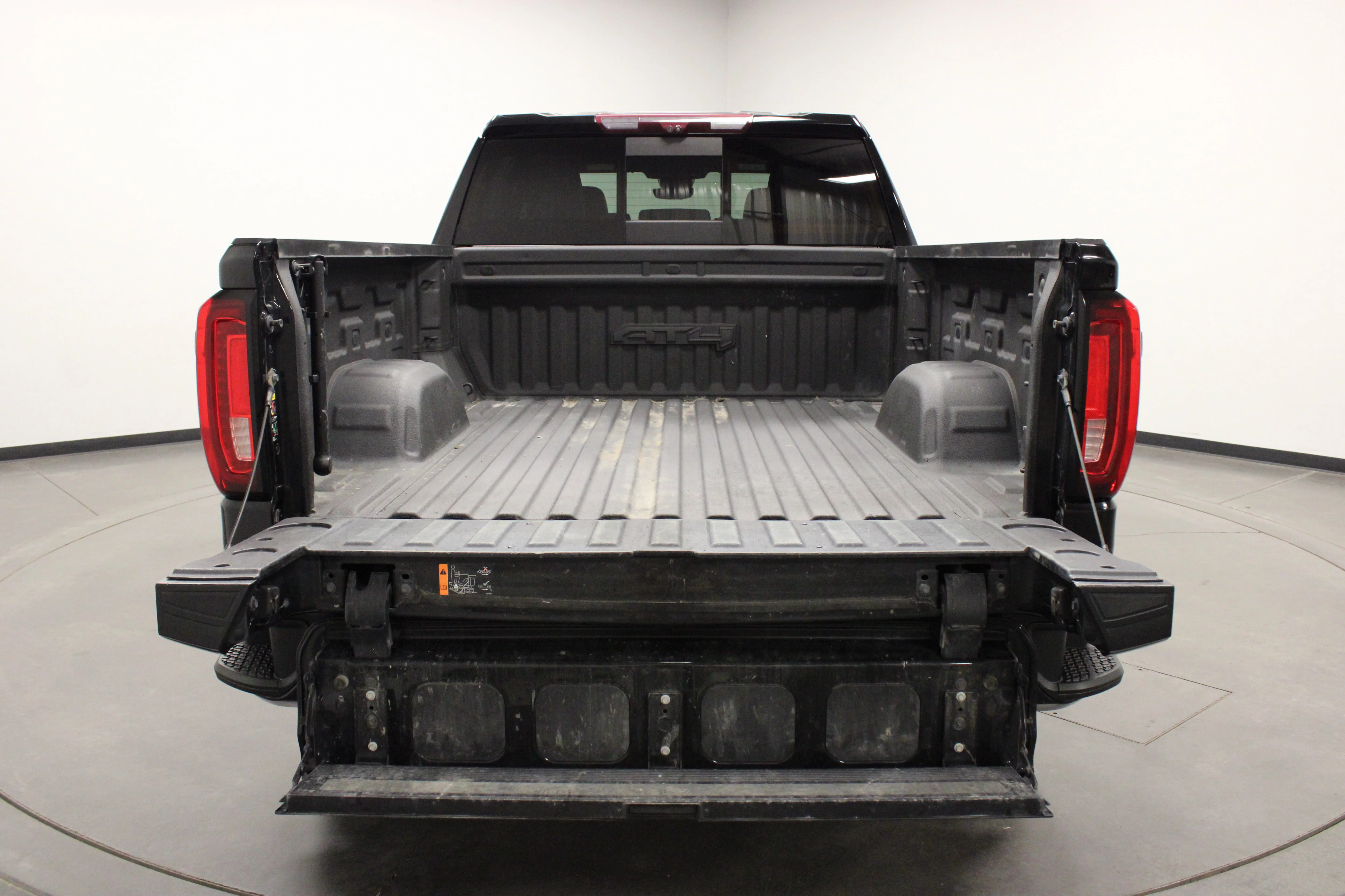 Used 2023 Onyx Black GMC AT4 image 14