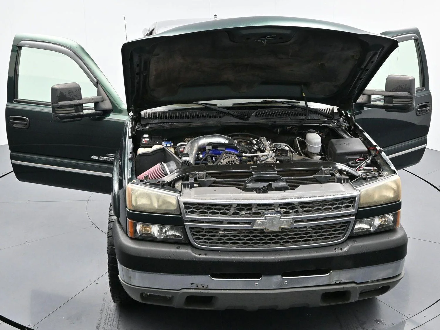 Used 2005 Dark Green Metallic Chevrolet LS image 33