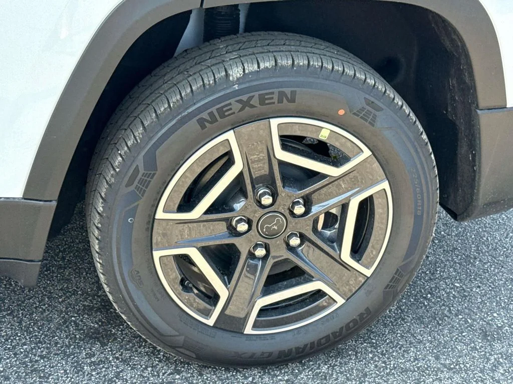 New 2026 White Jeep Limited image 38