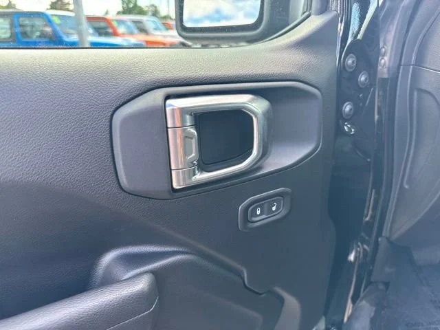 New 2026 Black Clear-Coat Exterior Paint Jeep Sport image 14