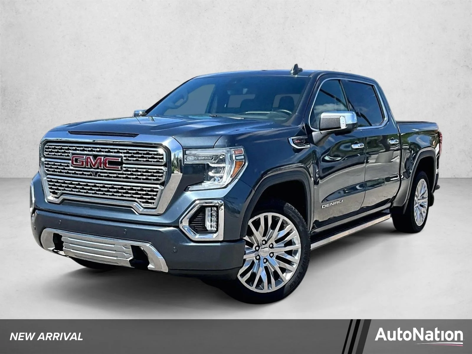 2019 GMC Sierra 4WD Crew Cab Short Box's photo