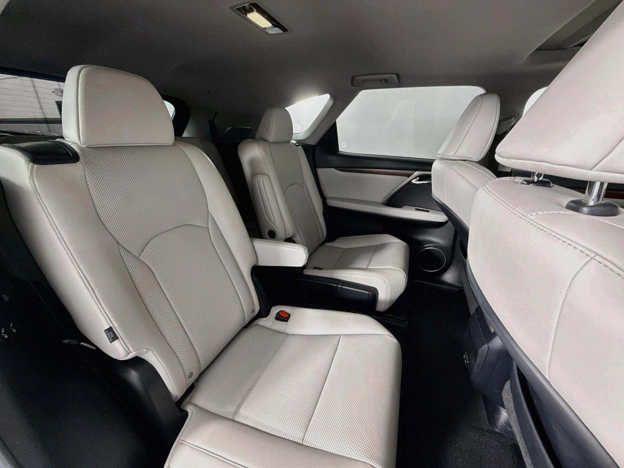 Used 2020 Nebula Gray Pearl Lexus 350L image 27