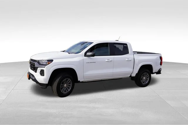2024 Chevrolet Colorado LT - Photo 10