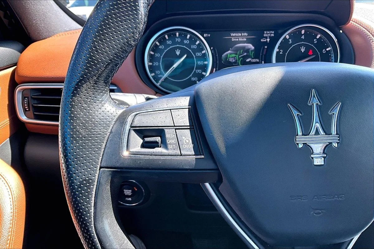 Used 2021  Maserati  image 11