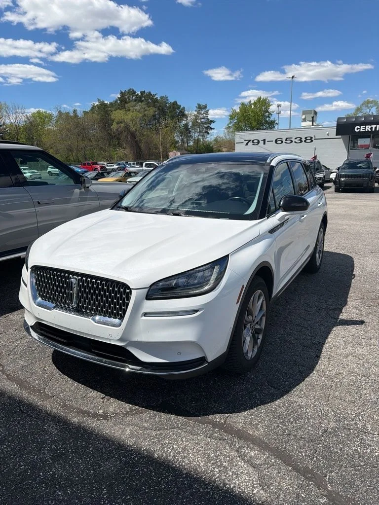 2022 Lincoln Corsair AWD's photo