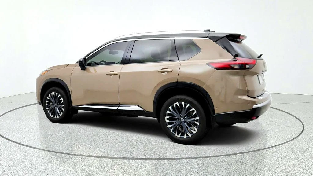 Used 2025 Baja Storm Metallic/Super Black Nissan AWD Platinum w/ ProPILOT Assist 2.1 & Head-Up Display image 7
