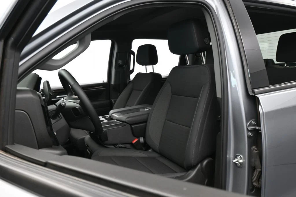 Used 2025 Sterling Metallic GMC Elevation image 10