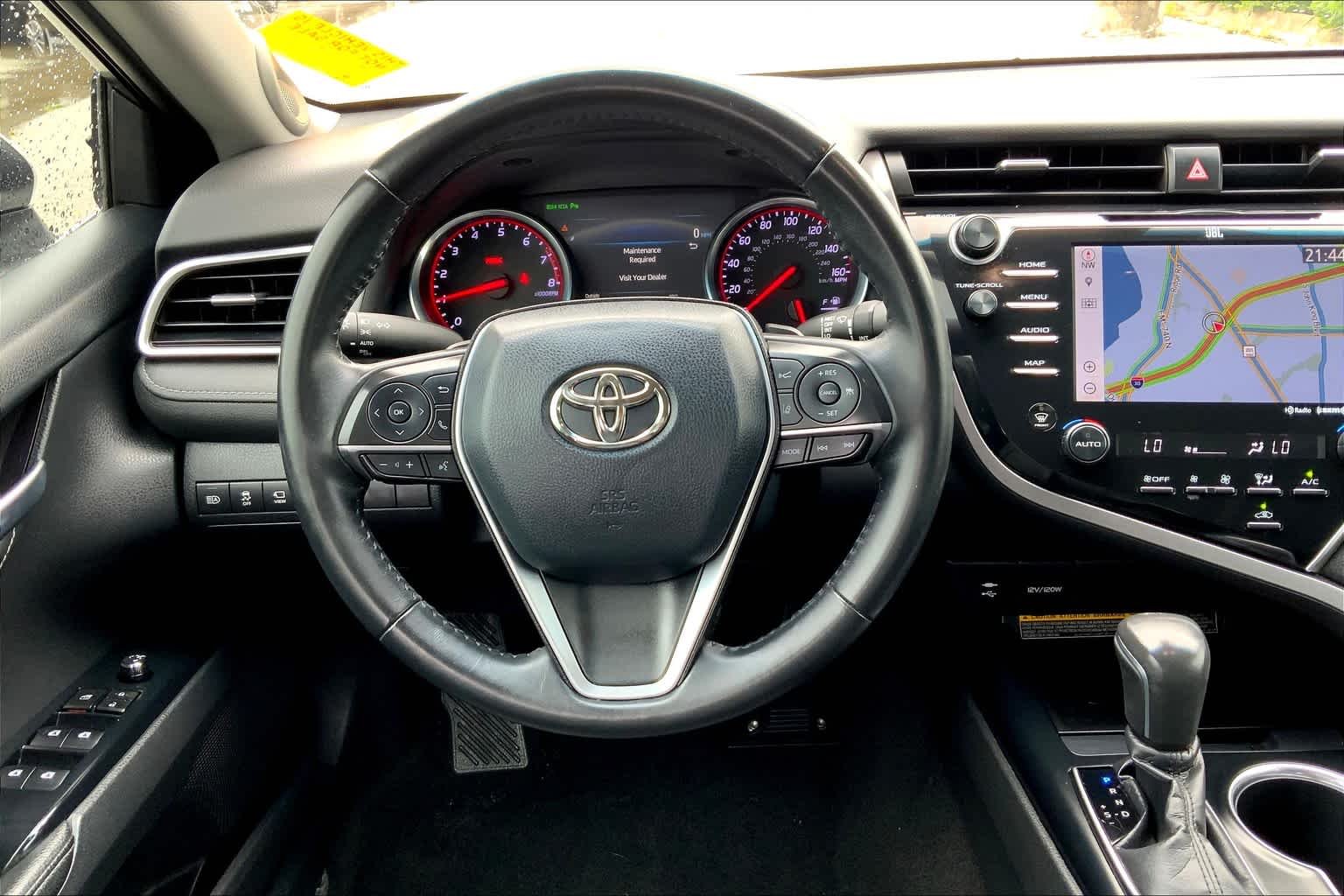 Used 2018 Wind Chill Pearl Toyota XSE V6 image 5