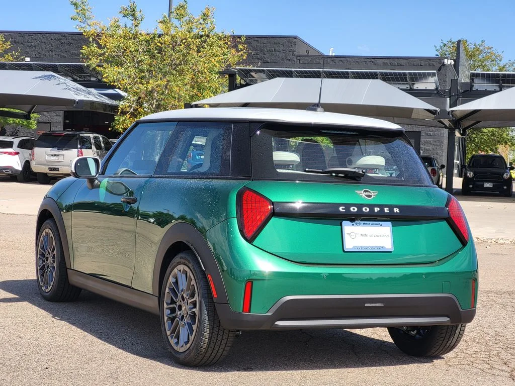New 2027 British Racing Green Iv Met MINI Cooper C image 10