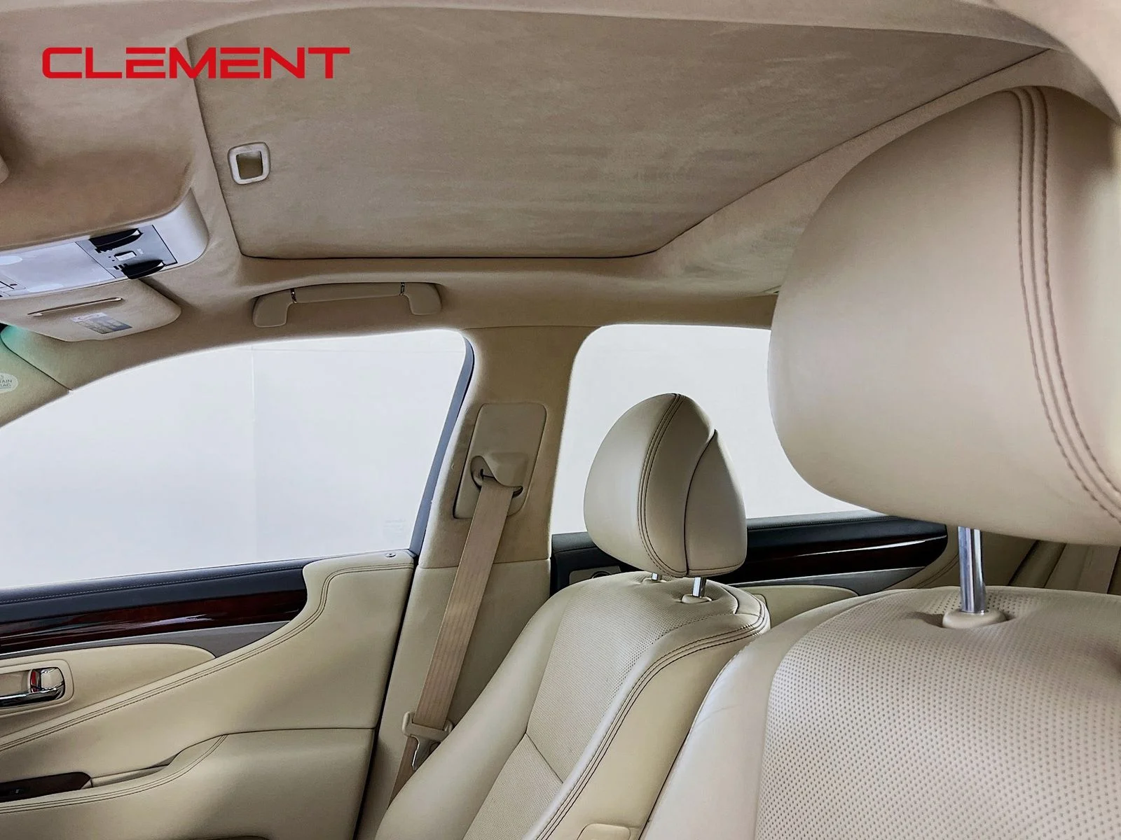 Used 2017 Black Lexus 460 image 24