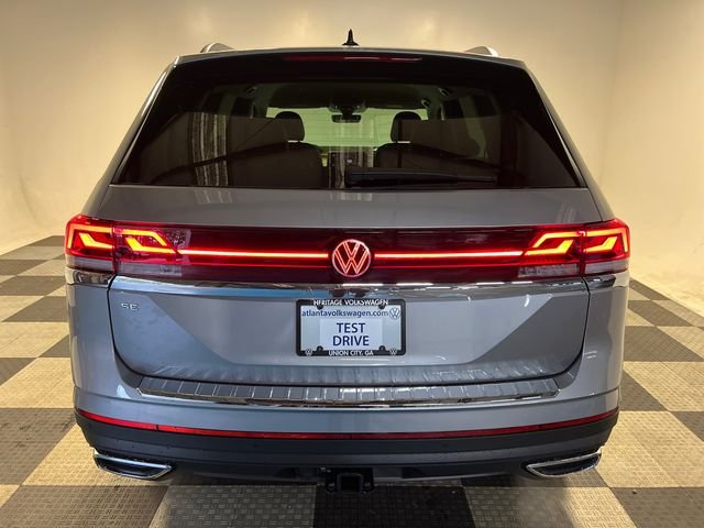 New 2026 Silver Volkswagen 2.0T SE w/Technology image 4