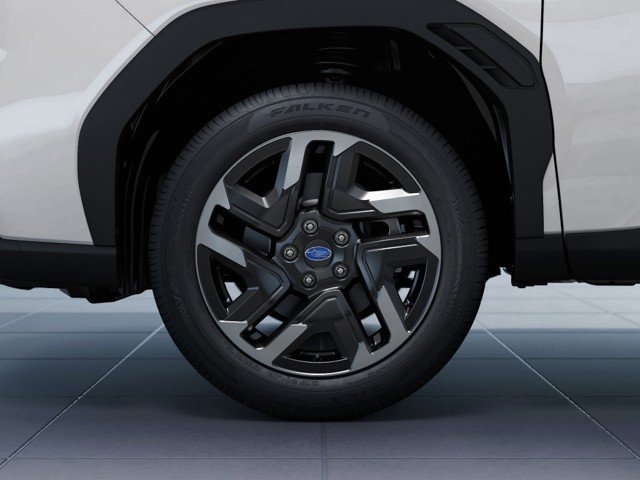 New 2026 CRYSTAL WHITE PEARL Subaru Limited image 9