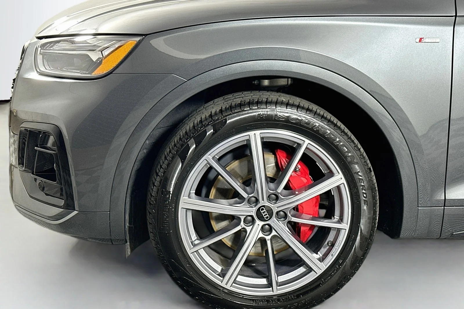 Used 2024 Daytona Gray Pearl Effect Audi S line Premium Plus image 12