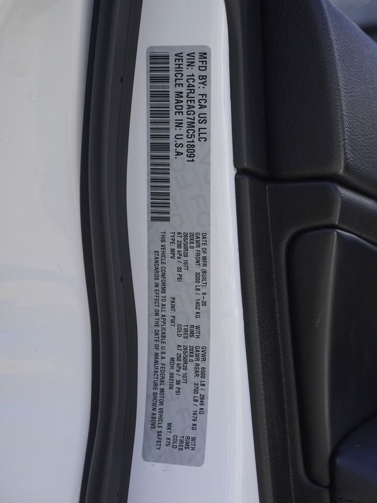 Used 2021 White Jeep Laredo X image 30