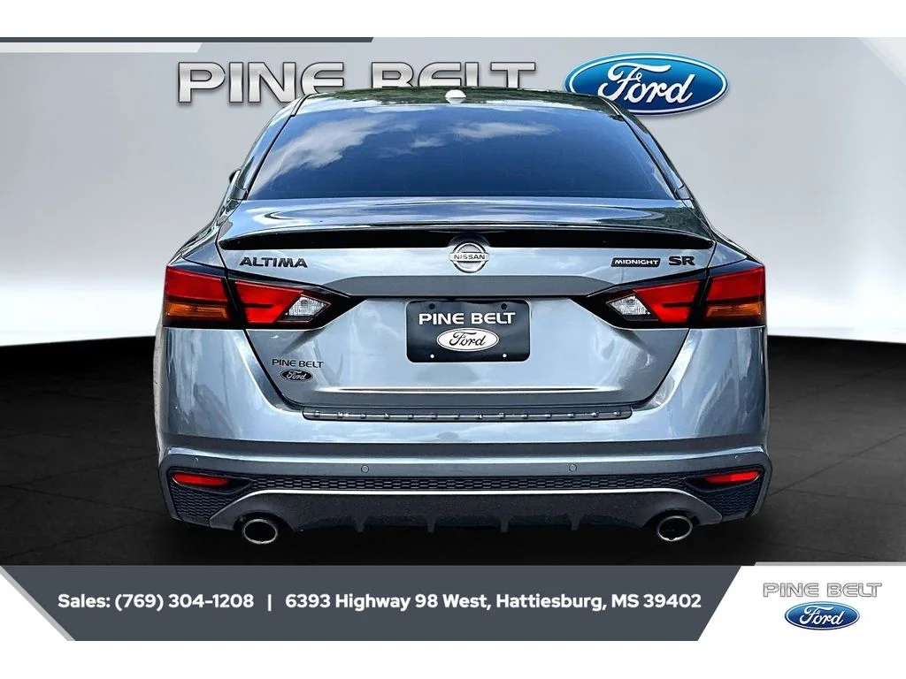 Used 2022 Gun Metallic Nissan 2.5 SR image 4