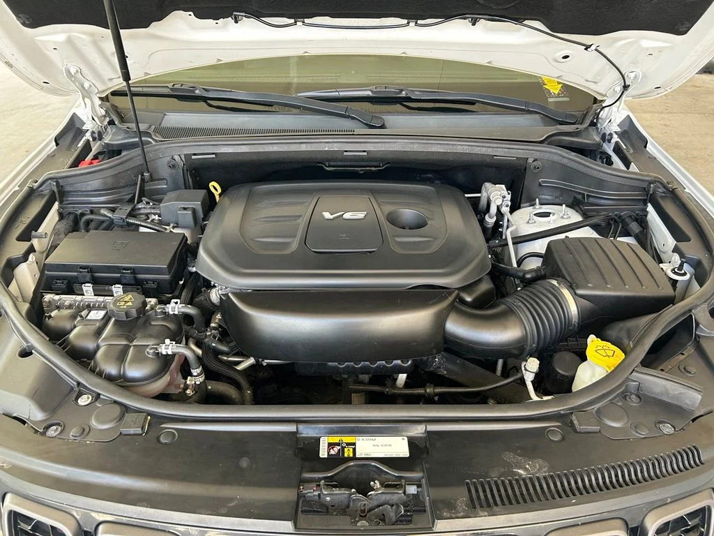 Used 2018 White Jeep Overland image 13