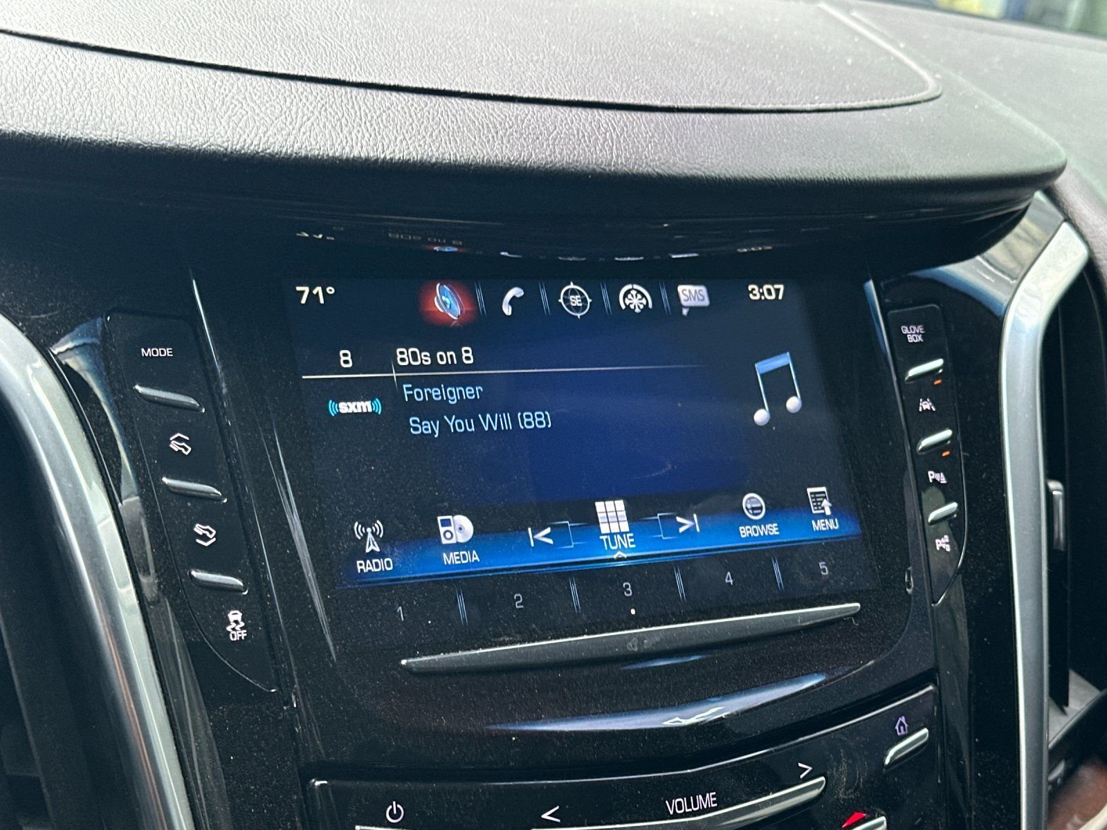 Used 2020 Black Raven Cadillac Luxury image 18