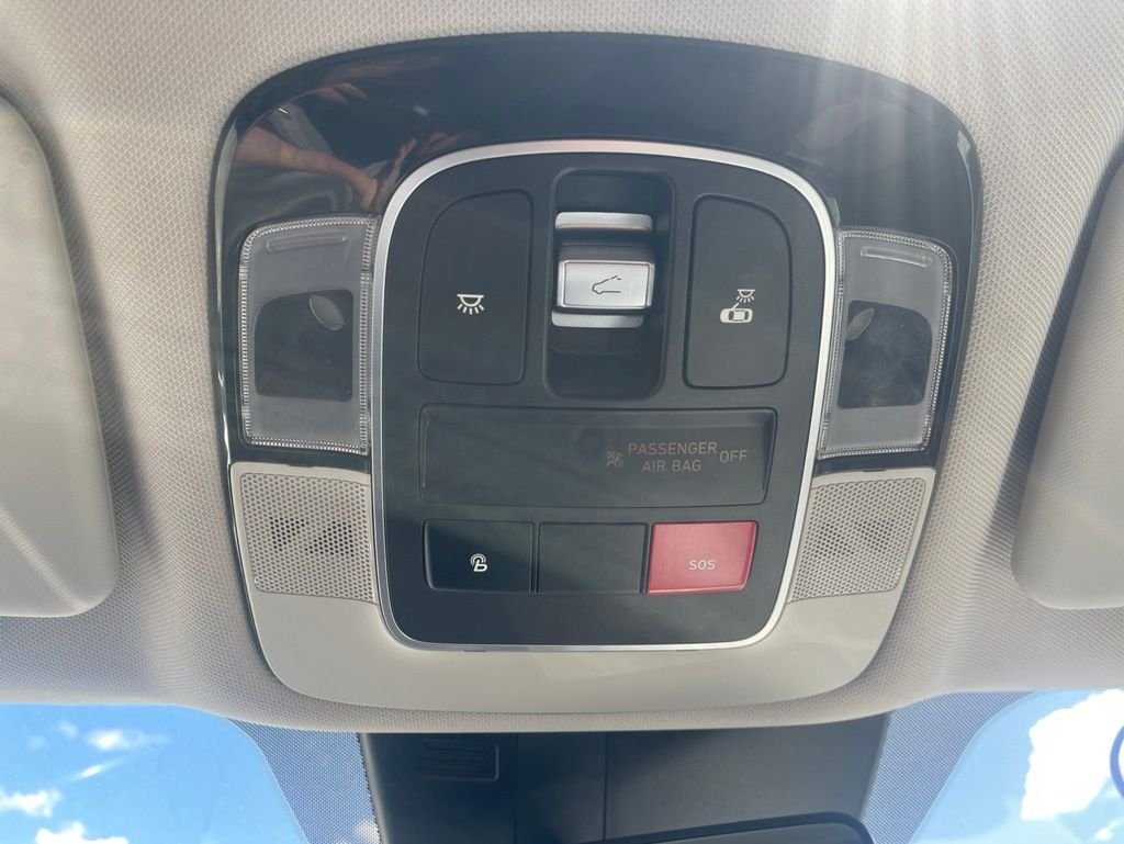 Used 2023 Red Hyundai SEL image 24