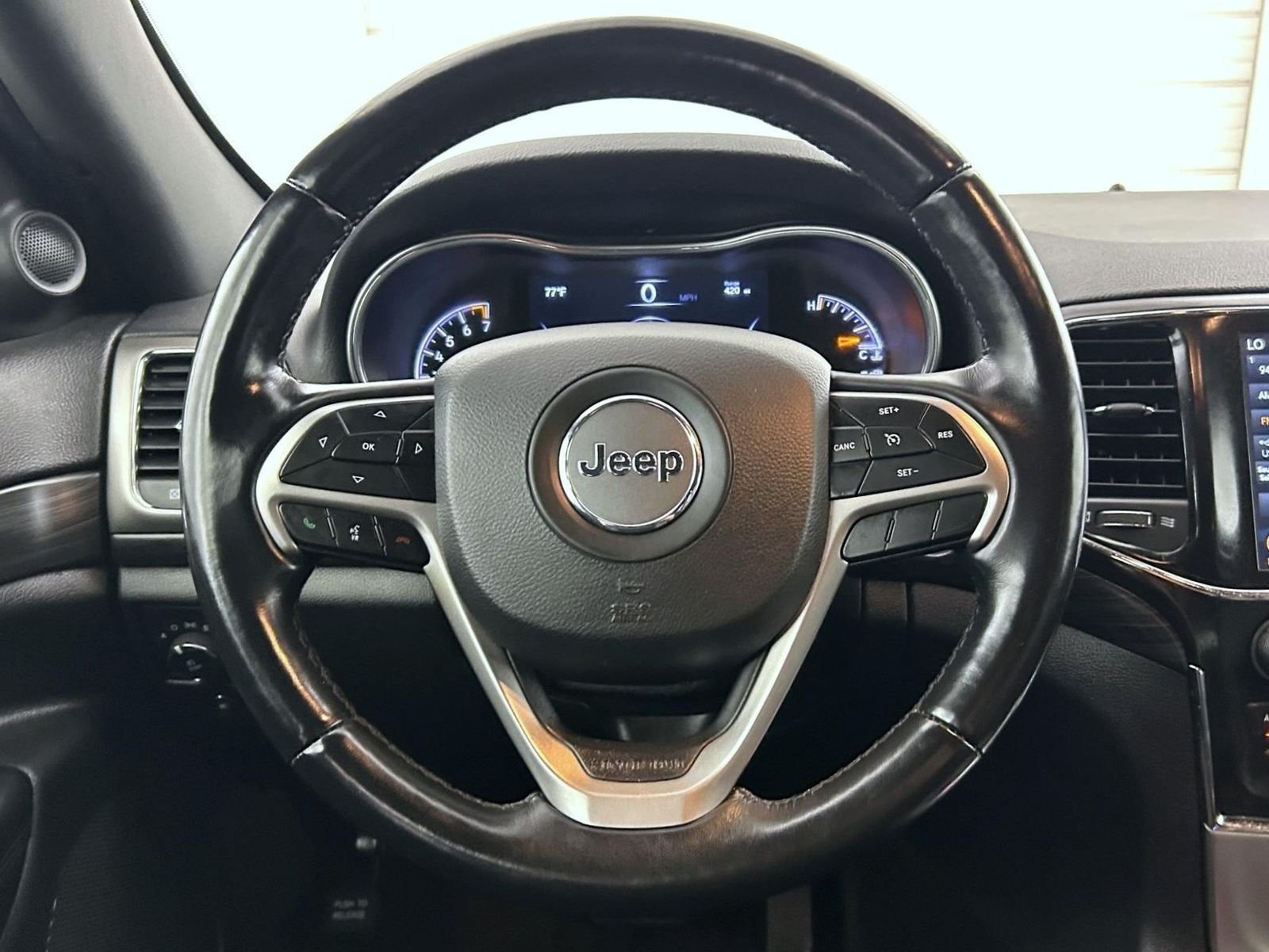 Used 2022 Gray Jeep Laredo X image 11