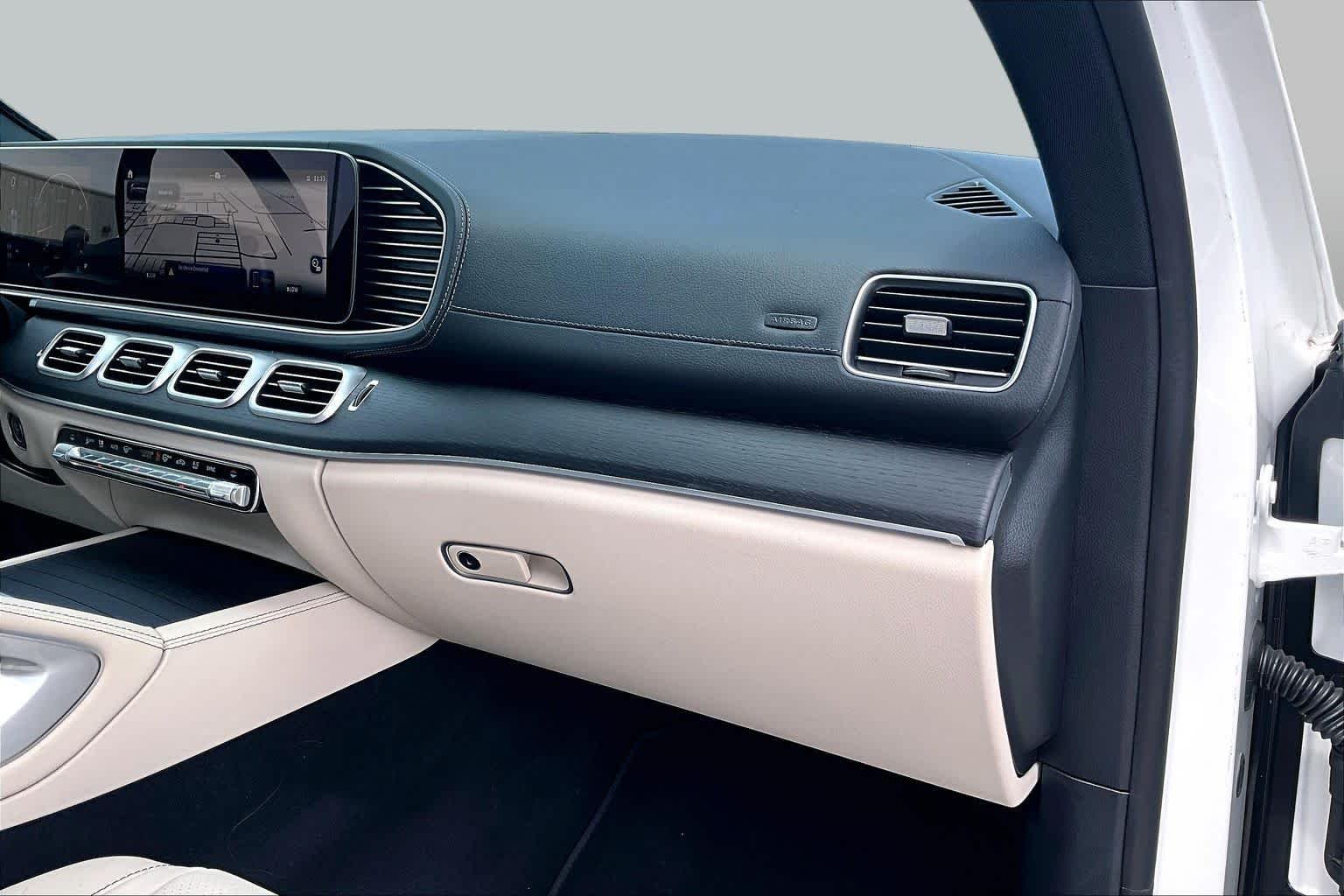 Used 2025 Polar White Mercedes-Benz GLS 450 image 19