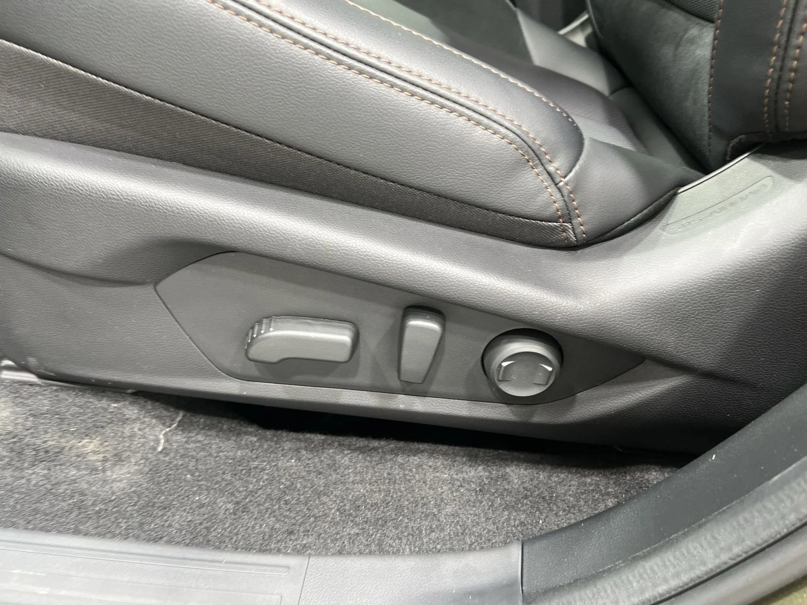 New 2026 AUTUMN GREEN METALLIC Subaru Touring Hybrid image 12