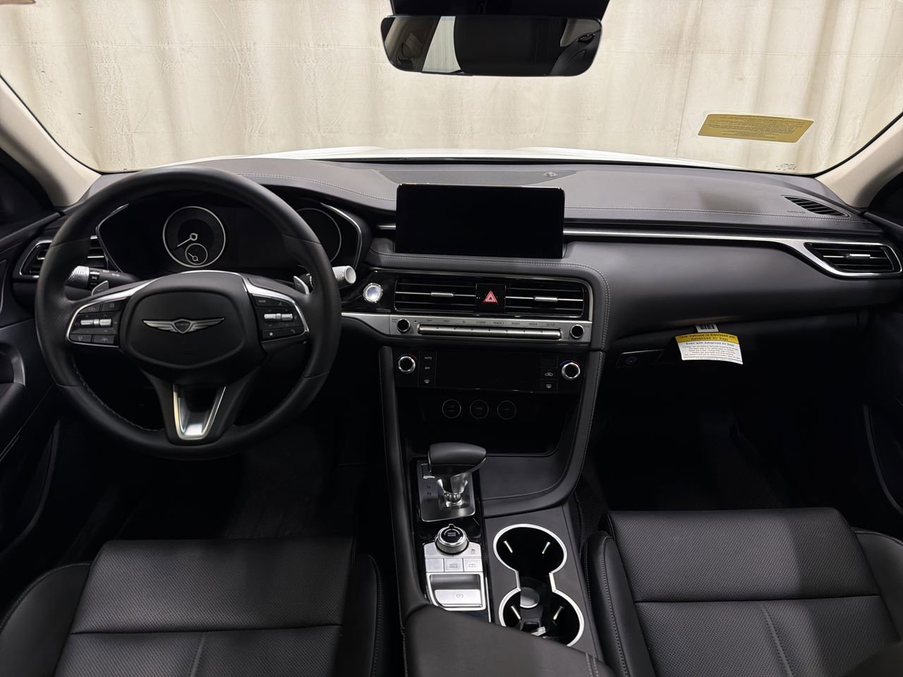 2025 GENESIS G70 Standard - Photo 12