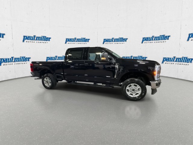 New 2027 Black Ford XLT image 13