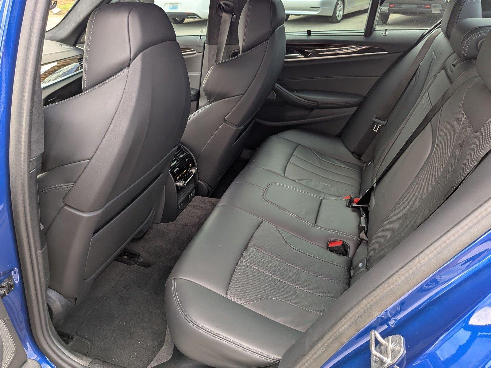 Used 2023 Marina Bay Blue Metallic BMW  image 33