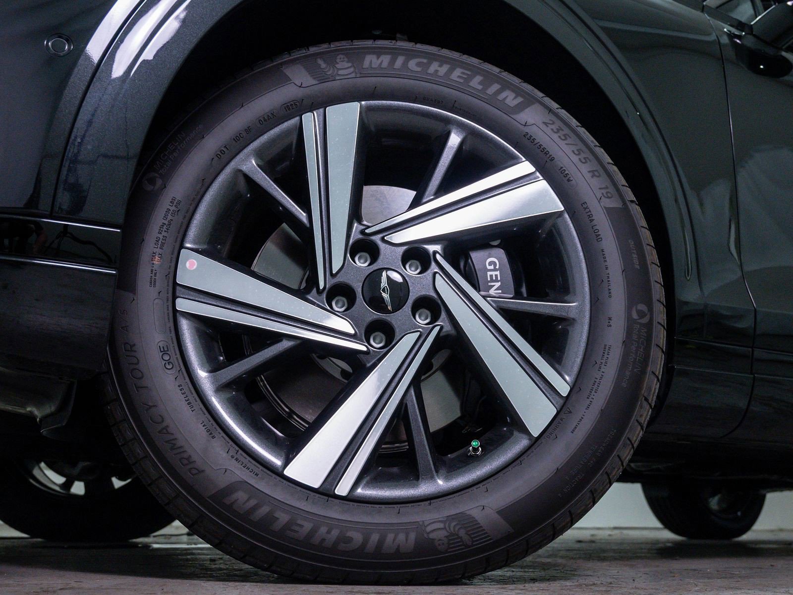 2026 GENESIS GV70 Sport Advanced - Photo 6