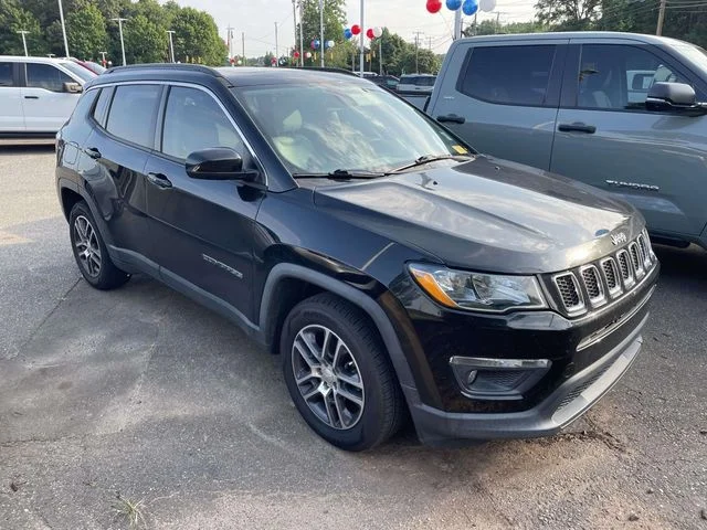 Used 2018 Black Jeep Latitude image 1
