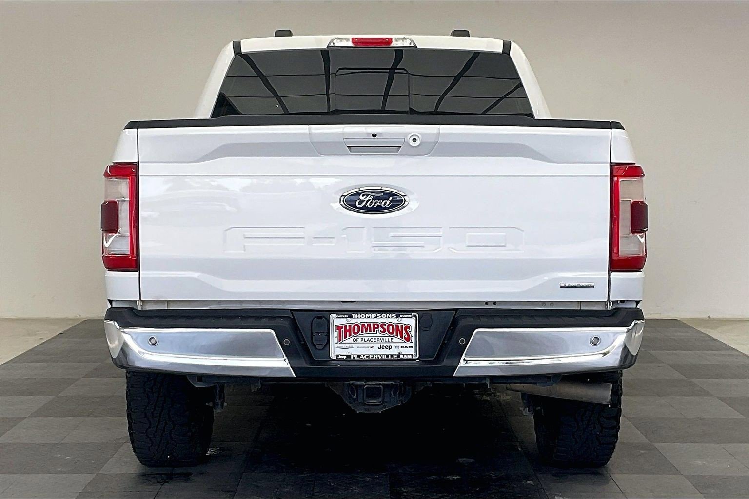 Used 2021 Oxford White Ford Lariat image 3