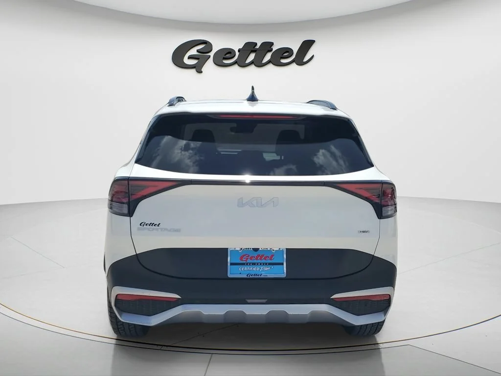 Used 2023 White Kia EX image 6
