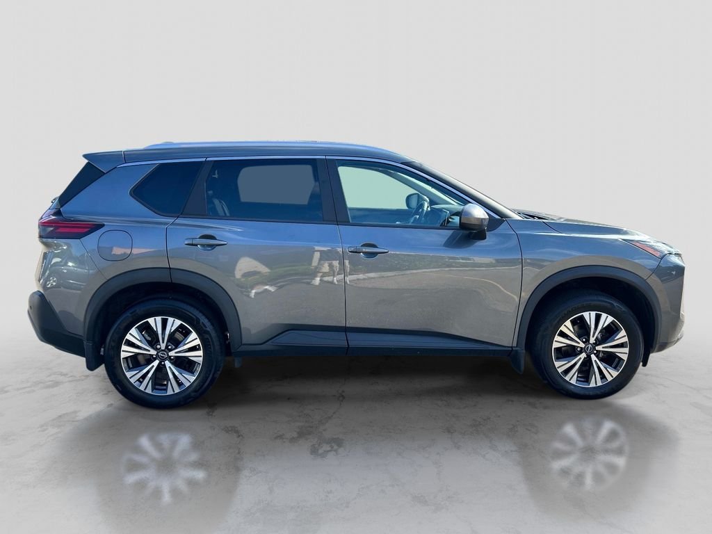 Used 2023 Gray Nissan SV image 6