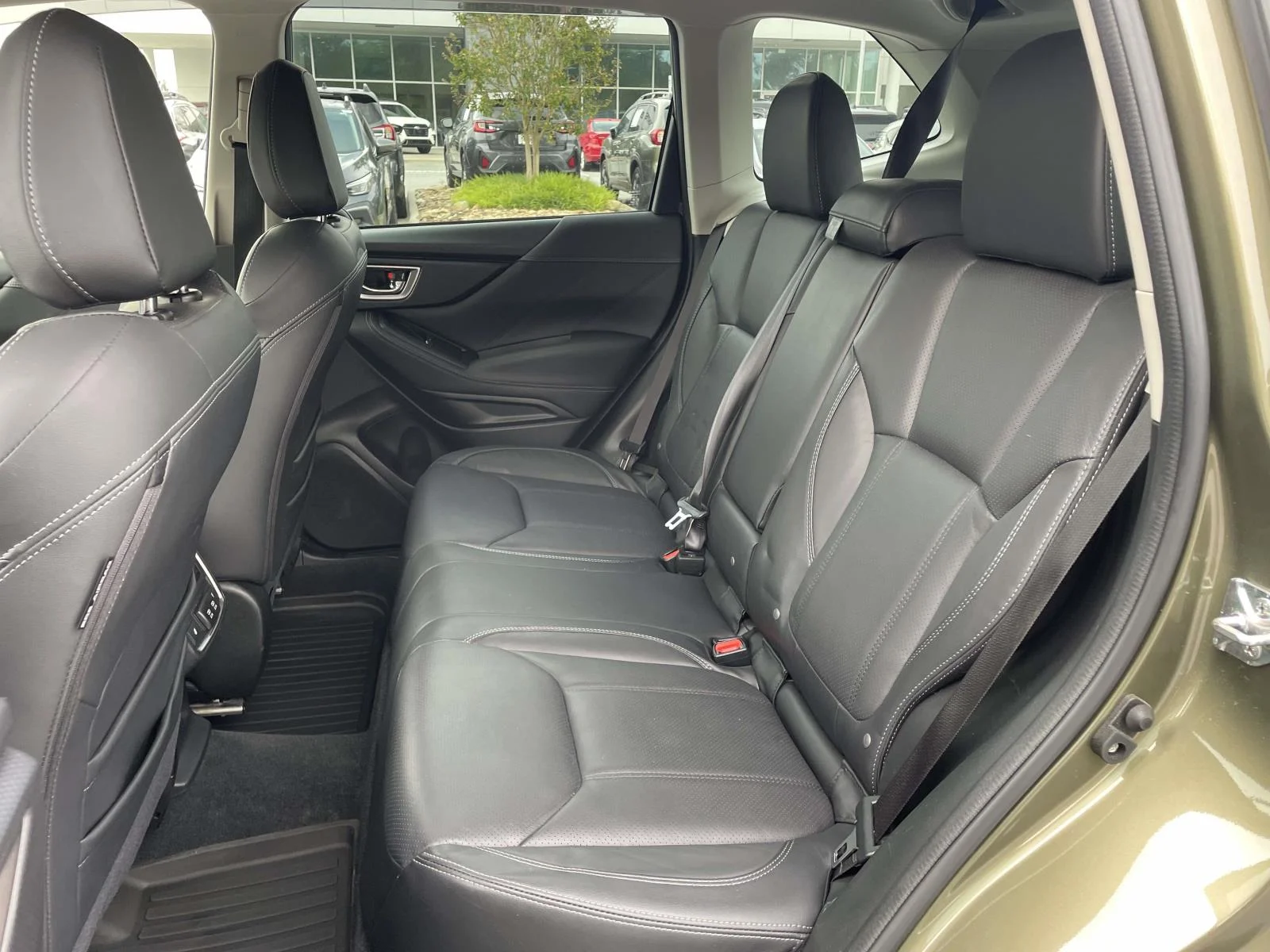 Used 2023 Autumn Green Metallic Subaru Touring image 3