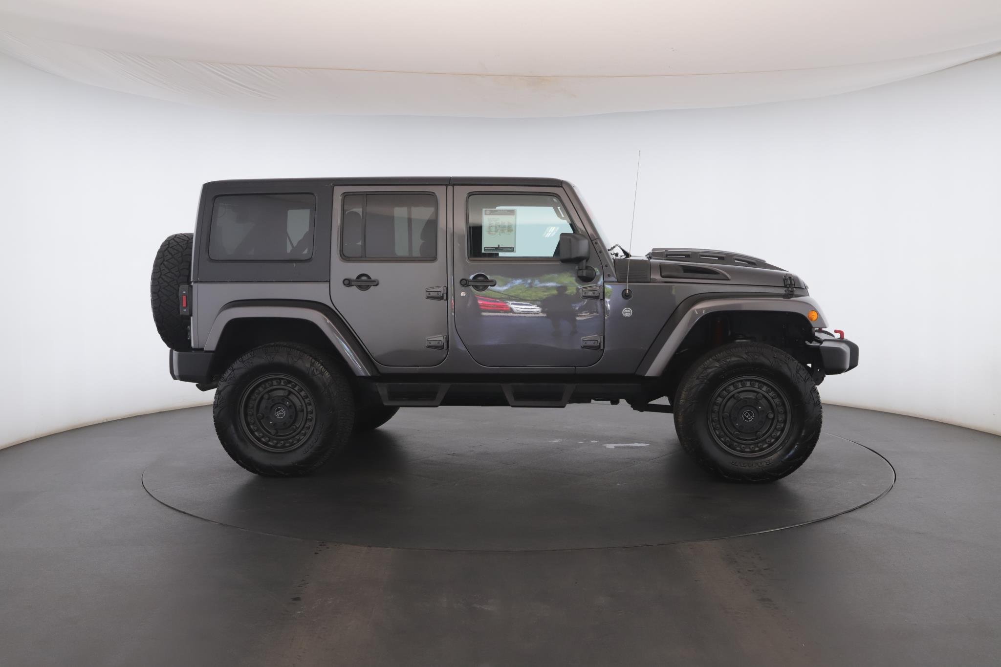 2014 Jeep Wrangler Unlimited Sahara - Photo 20