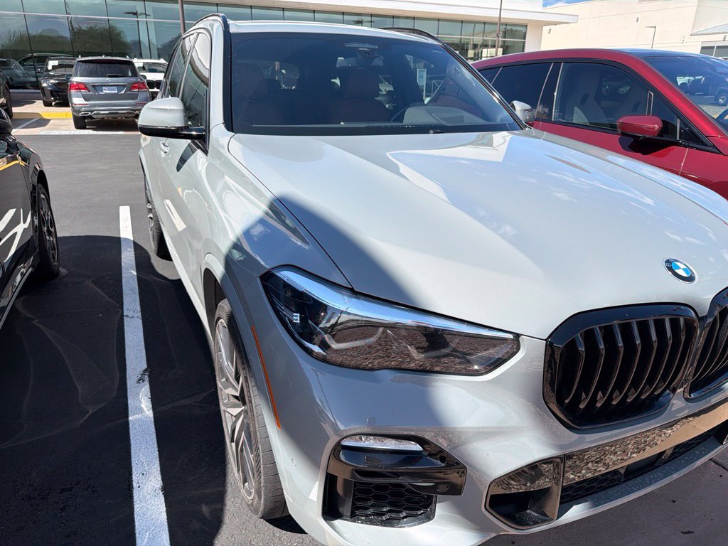 Used 2021 Lime Rock Gray BMW xDrive40i image 5