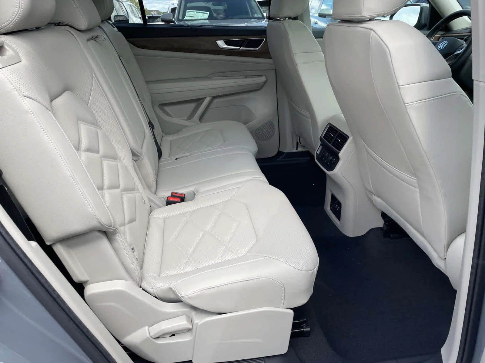 New 2026 Pure Gray Volkswagen 2.0T SE w/Technology image 20