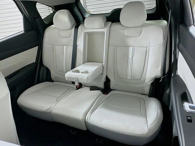 New 2026 Hyundai TUCSON SEL