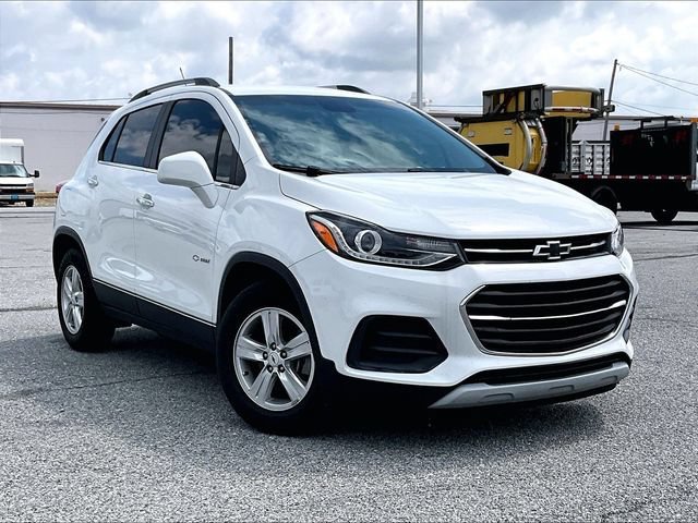 Used 2020 SUMMIT WHITE Chevrolet LT image 1