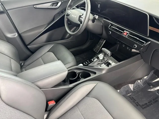 Used 2025 Gray Kia EX Touring image 23